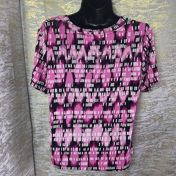 JM Collection Pink/Black Short Sleeve Printed V-Neck Top - Picture 7 of 10